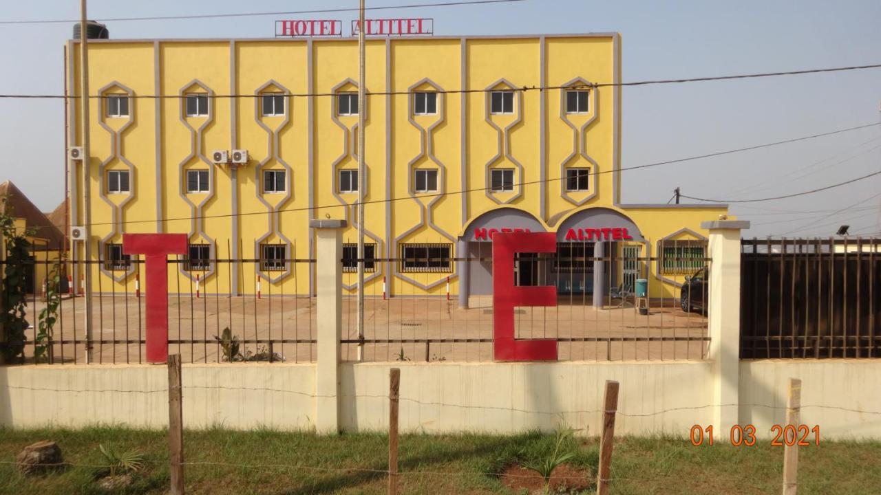 Hotel Altitel Bafoussam Zewnętrze zdjęcie