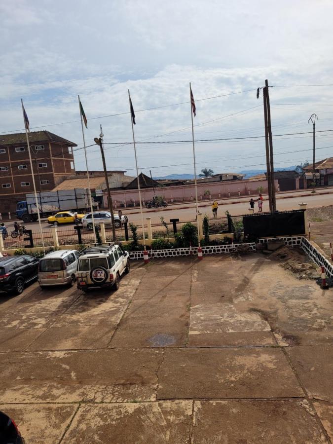 Hotel Altitel Bafoussam Zewnętrze zdjęcie