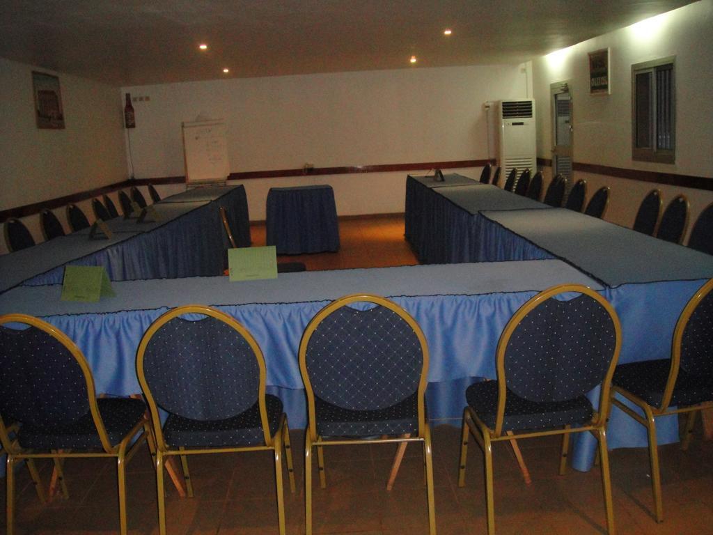 Hotel Altitel Bafoussam Zewnętrze zdjęcie