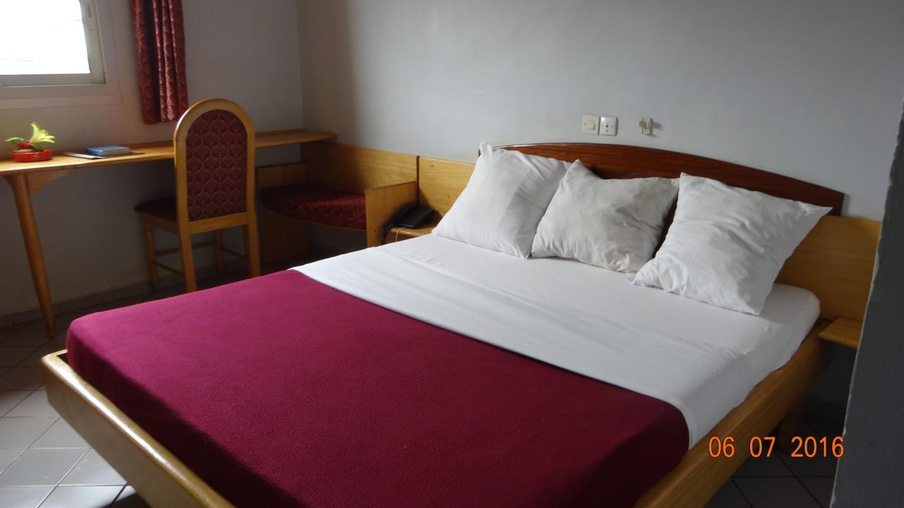 Hotel Altitel Bafoussam Zewnętrze zdjęcie