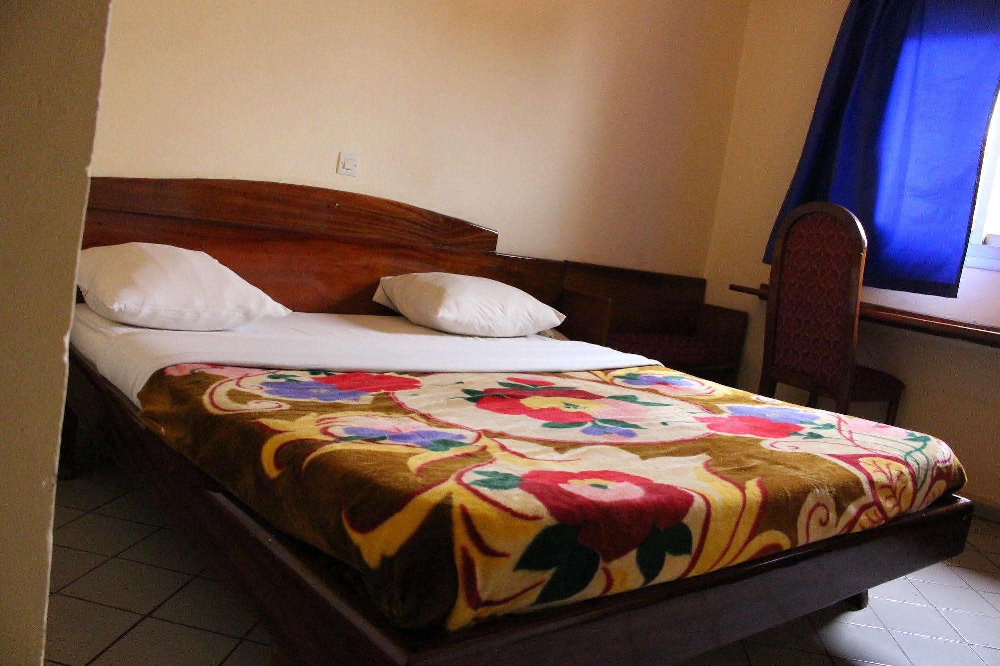 Hotel Altitel Bafoussam Zewnętrze zdjęcie