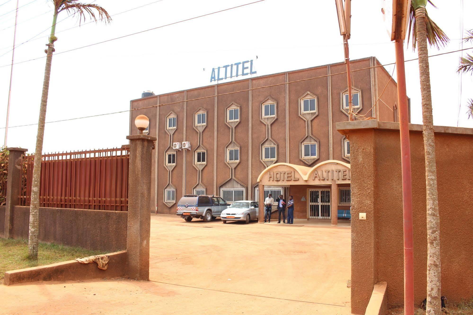 Hotel Altitel Bafoussam Zewnętrze zdjęcie