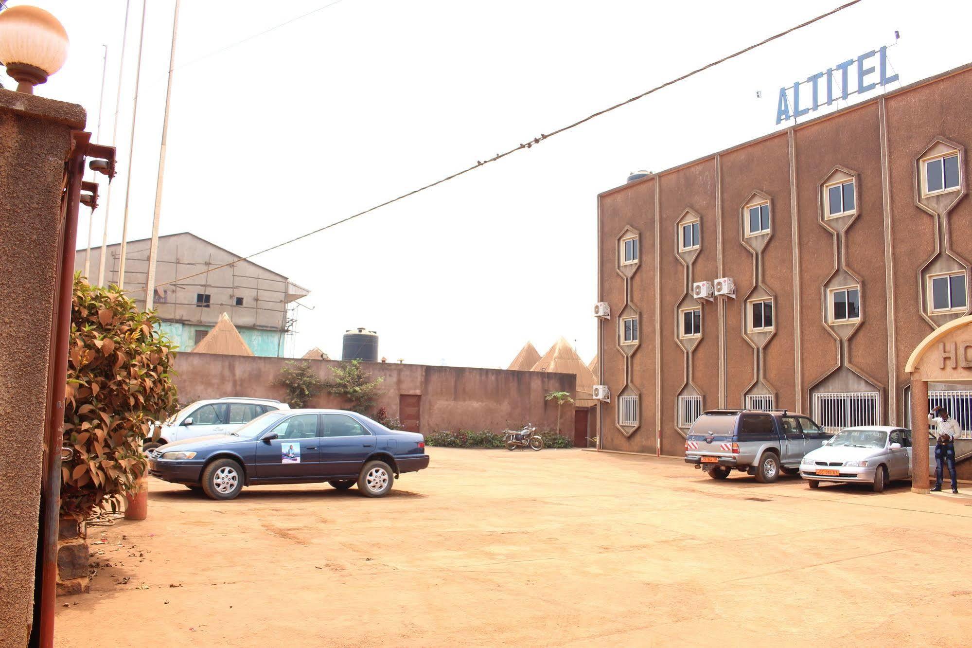 Hotel Altitel Bafoussam Zewnętrze zdjęcie